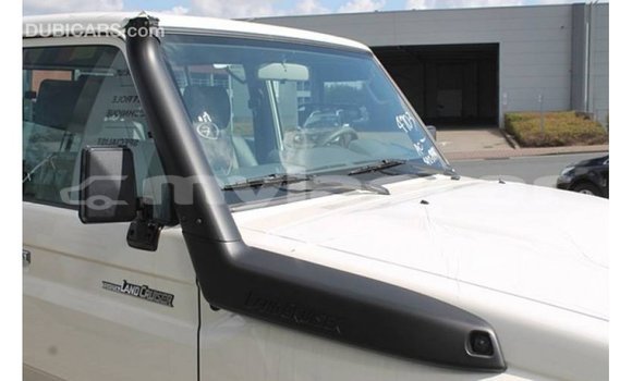 Buy Import Toyota Land Cruiser White Car in Import - Dubai in Attapeu Province Buy Import Toyota Land Cruiser White Car in Import - Dubai in Attapeu Province
