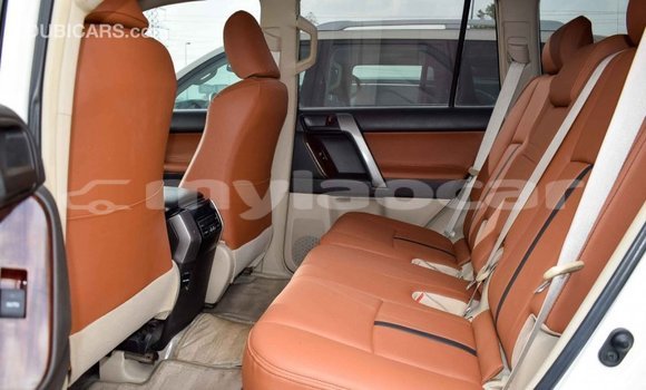 ຊື້ ການ ນຳ ເຂົ້າ Toyota Prado White ລົດ ໃນ Import - Dubai ໃນ Attapeu Province ຊື້ ການ ນຳ ເຂົ້າ Toyota Prado White ລົດ ໃນ Import - Dubai ໃນ Attapeu Province
