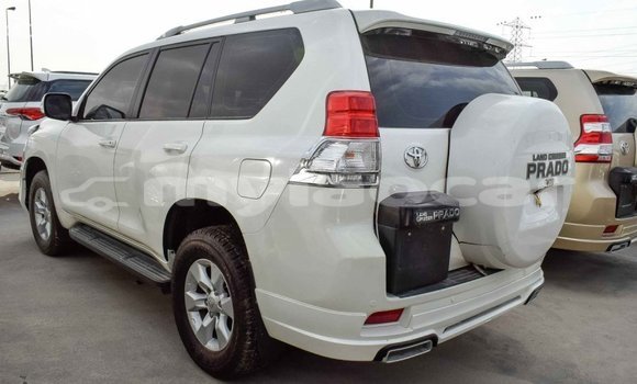 ຊື້ ການ ນຳ ເຂົ້າ Toyota Prado White ລົດ ໃນ Import - Dubai ໃນ Attapeu Province ຊື້ ການ ນຳ ເຂົ້າ Toyota Prado White ລົດ ໃນ Import - Dubai ໃນ Attapeu Province