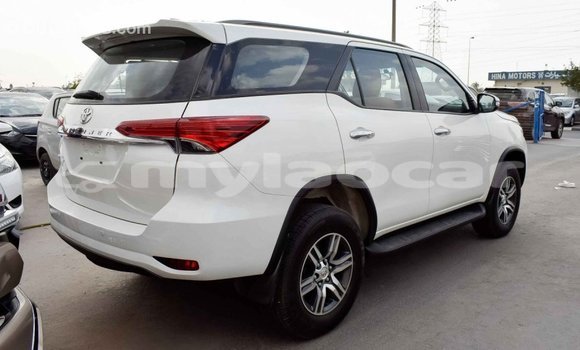 ຊື້ ການ ນຳ ເຂົ້າ Toyota Fortuner White ລົດ ໃນ Import - Dubai ໃນ Attapeu Province ຊື້ ການ ນຳ ເຂົ້າ Toyota Fortuner White ລົດ ໃນ Import - Dubai ໃນ Attapeu Province