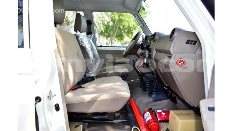 Big with watermark toyota land cruiser attapeu province import dubai 3351