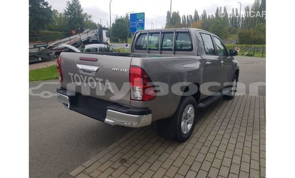 Buy Import Toyota Hilux Other Car in Import - Dubai in Attapeu Province Buy Import Toyota Hilux Other Car in Import - Dubai in Attapeu Province