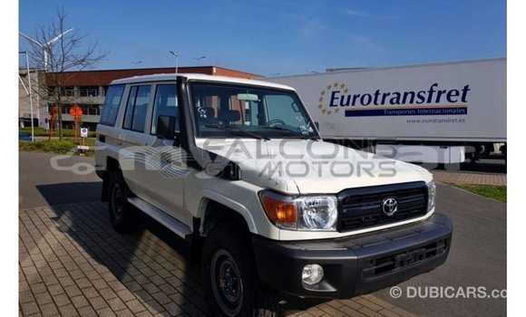Buy Import Toyota Land Cruiser White Car in Import - Dubai in Attapeu Province Buy Import Toyota Land Cruiser White Car in Import - Dubai in Attapeu Province