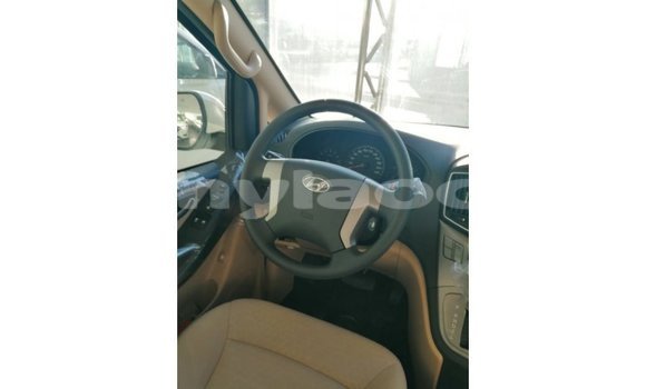 Buy Import Hyundai Accent White Car in Import - Dubai in Attapeu Province Buy Import Hyundai Accent White Car in Import - Dubai in Attapeu Province