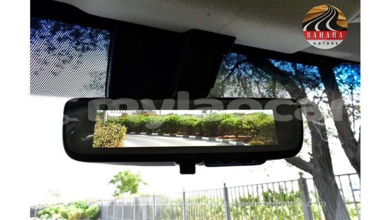 Big with watermark toyota granvia attapeu province import dubai 3362