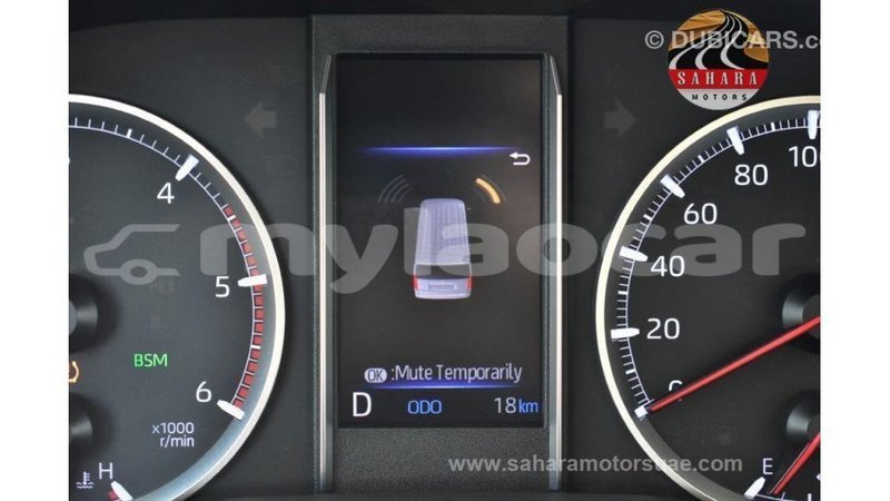 Big with watermark toyota granvia attapeu province import dubai 3362