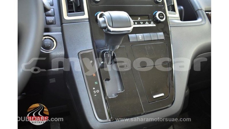 Big with watermark toyota granvia attapeu province import dubai 3362