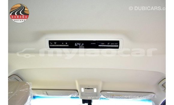 Acheter Import Voiture Toyota Granvia Blanc à Import - Dubai, Attapeu Province Acheter Import Voiture Toyota Granvia Blanc à Import - Dubai, Attapeu Province