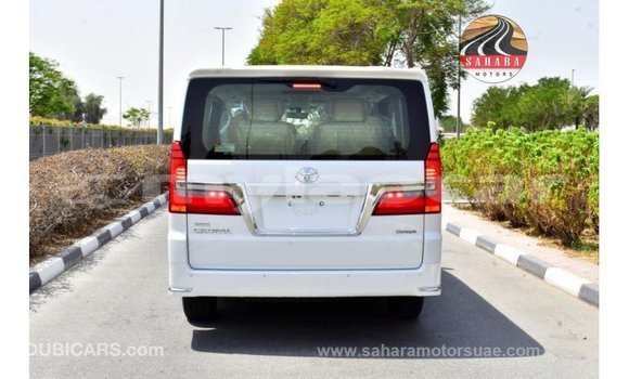Acheter Import Voiture Toyota Granvia Blanc à Import - Dubai, Attapeu Province Acheter Import Voiture Toyota Granvia Blanc à Import - Dubai, Attapeu Province