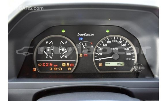 Acheter Import Voiture Toyota Land Cruiser Autre à Import - Dubai, Attapeu Province Acheter Import Voiture Toyota Land Cruiser Autre à Import - Dubai, Attapeu Province