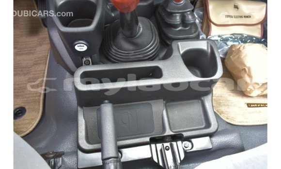 Acheter Import Voiture Toyota Land Cruiser Autre à Import - Dubai, Attapeu Province Acheter Import Voiture Toyota Land Cruiser Autre à Import - Dubai, Attapeu Province