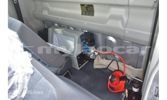 Acheter Import Voiture Toyota Land Cruiser Autre à Import - Dubai, Attapeu Province Acheter Import Voiture Toyota Land Cruiser Autre à Import - Dubai, Attapeu Province