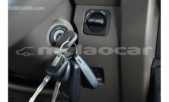 Acheter Import Voiture Toyota Land Cruiser Autre à Import - Dubai, Attapeu Province Acheter Import Voiture Toyota Land Cruiser Autre à Import - Dubai, Attapeu Province