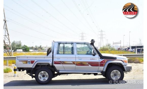 Acheter Import Voiture Toyota Land Cruiser Autre à Import - Dubai, Attapeu Province Acheter Import Voiture Toyota Land Cruiser Autre à Import - Dubai, Attapeu Province