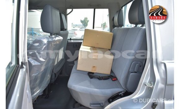 Acheter Import Voiture Toyota Land Cruiser Autre à Import - Dubai, Attapeu Province Acheter Import Voiture Toyota Land Cruiser Autre à Import - Dubai, Attapeu Province