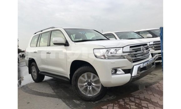 Buy Import Toyota Land Cruiser White Car in Import - Dubai in Attapeu Province Buy Import Toyota Land Cruiser White Car in Import - Dubai in Attapeu Province