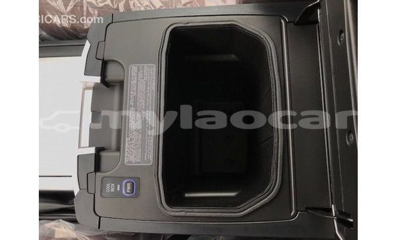 Buy Import Toyota Land Cruiser White Car in Import - Dubai in Attapeu Province Buy Import Toyota Land Cruiser White Car in Import - Dubai in Attapeu Province