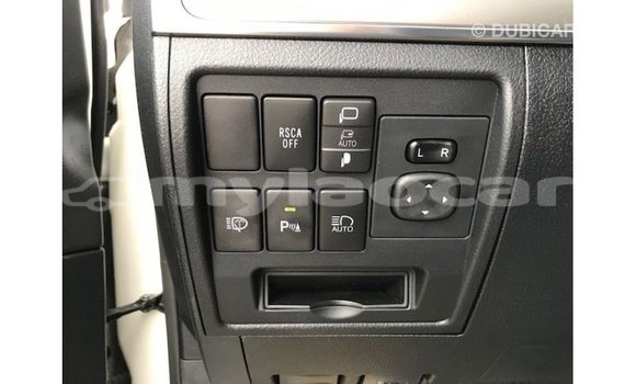 Buy Import Toyota Land Cruiser White Car in Import - Dubai in Attapeu Province Buy Import Toyota Land Cruiser White Car in Import - Dubai in Attapeu Province