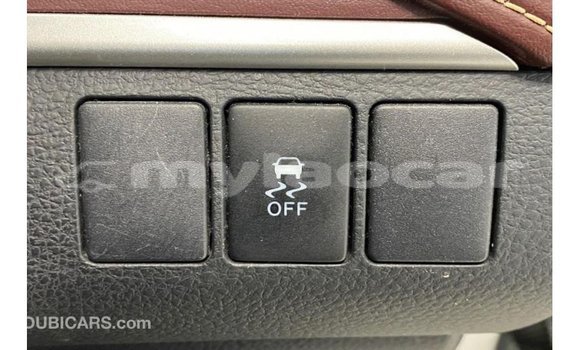 Acheter Import Voiture Toyota Harrier Blanc à Import - Dubai, Attapeu Province Acheter Import Voiture Toyota Harrier Blanc à Import - Dubai, Attapeu Province