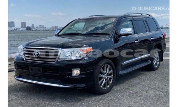 Acheter Import Voiture Toyota Land Cruiser Noir à Import - Dubai, Attapeu Province Acheter Import Voiture Toyota Land Cruiser Noir à Import - Dubai, Attapeu Province