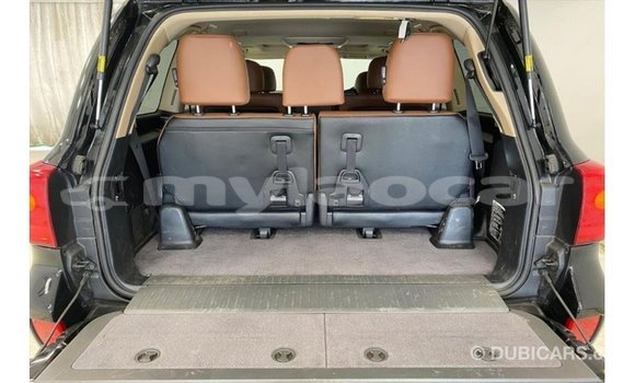 Acheter Import Voiture Toyota Land Cruiser Noir à Import - Dubai, Attapeu Province Acheter Import Voiture Toyota Land Cruiser Noir à Import - Dubai, Attapeu Province