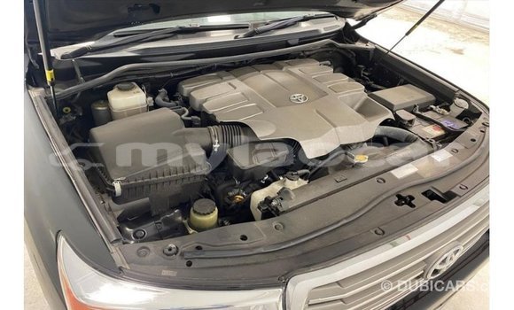 Acheter Import Voiture Toyota Land Cruiser Noir à Import - Dubai, Attapeu Province Acheter Import Voiture Toyota Land Cruiser Noir à Import - Dubai, Attapeu Province