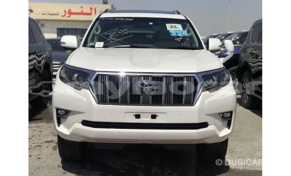Acheter Import Voiture Toyota Prado Blanc à Import - Dubai, Attapeu Province Acheter Import Voiture Toyota Prado Blanc à Import - Dubai, Attapeu Province