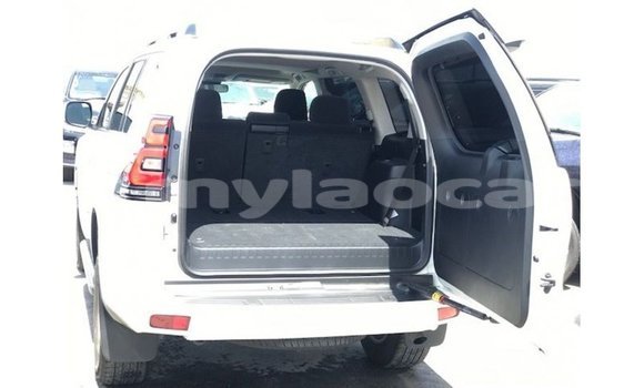 Buy Import Toyota Prado White Car in Import - Dubai in Attapeu Province Buy Import Toyota Prado White Car in Import - Dubai in Attapeu Province