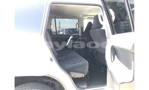 Buy Import Toyota Prado White Car in Import - Dubai in Attapeu Province Buy Import Toyota Prado White Car in Import - Dubai in Attapeu Province