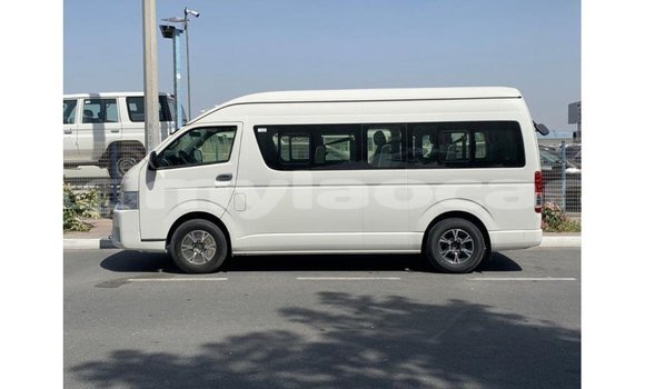 Buy Import Toyota Hiace White Car in Import - Dubai in Attapeu Province Buy Import Toyota Hiace White Car in Import - Dubai in Attapeu Province