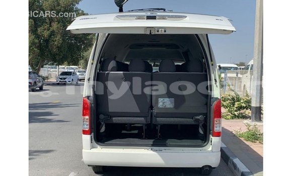 Buy Import Toyota Hiace White Car in Import - Dubai in Attapeu Province Buy Import Toyota Hiace White Car in Import - Dubai in Attapeu Province