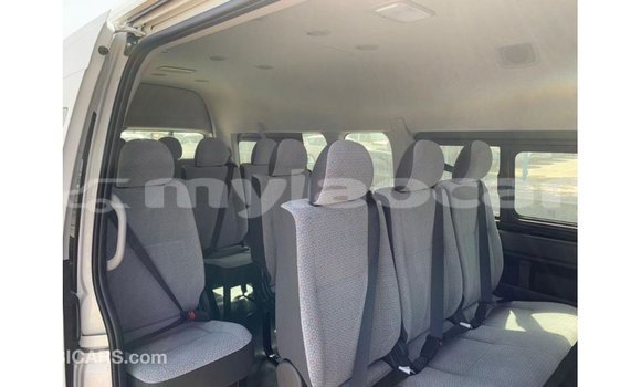 Buy Import Toyota Hiace White Car in Import - Dubai in Attapeu Province Buy Import Toyota Hiace White Car in Import - Dubai in Attapeu Province