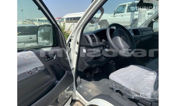 Buy Import Toyota Hiace White Car in Import - Dubai in Attapeu Province Buy Import Toyota Hiace White Car in Import - Dubai in Attapeu Province