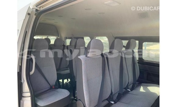 Buy Import Toyota Hiace White Car in Import - Dubai in Attapeu Province Buy Import Toyota Hiace White Car in Import - Dubai in Attapeu Province