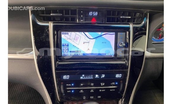 Acheter Import Voiture Toyota Harrier Noir à Import - Dubai, Attapeu Province Acheter Import Voiture Toyota Harrier Noir à Import - Dubai, Attapeu Province