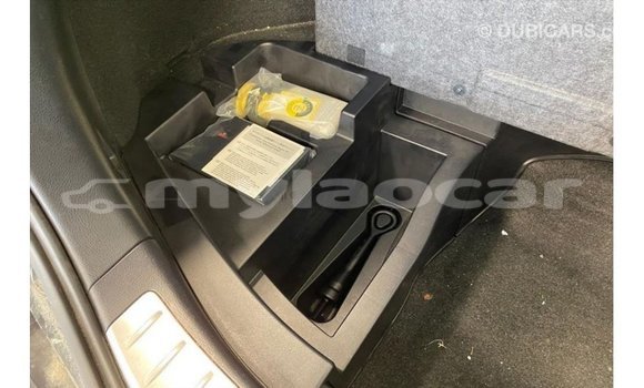 Acheter Import Voiture Toyota Harrier Noir à Import - Dubai, Attapeu Province Acheter Import Voiture Toyota Harrier Noir à Import - Dubai, Attapeu Province