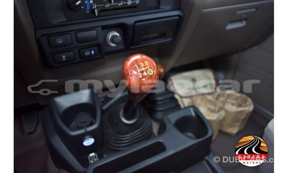 Acheter Import Voiture Toyota Land Cruiser Autre à Import - Dubai, Attapeu Province Acheter Import Voiture Toyota Land Cruiser Autre à Import - Dubai, Attapeu Province