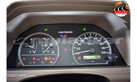 Acheter Import Voiture Toyota Land Cruiser Autre à Import - Dubai, Attapeu Province Acheter Import Voiture Toyota Land Cruiser Autre à Import - Dubai, Attapeu Province