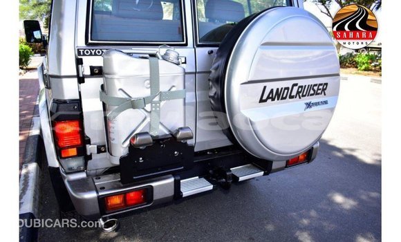Acheter Import Voiture Toyota Land Cruiser Autre à Import - Dubai, Attapeu Province Acheter Import Voiture Toyota Land Cruiser Autre à Import - Dubai, Attapeu Province