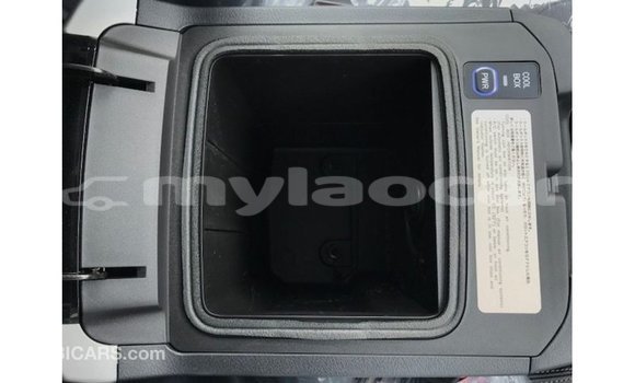 Acheter Import Voiture Toyota Prado Autre à Import - Dubai, Attapeu Province Acheter Import Voiture Toyota Prado Autre à Import - Dubai, Attapeu Province