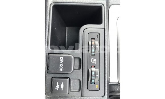 Acheter Import Voiture Toyota Prado Autre à Import - Dubai, Attapeu Province Acheter Import Voiture Toyota Prado Autre à Import - Dubai, Attapeu Province
