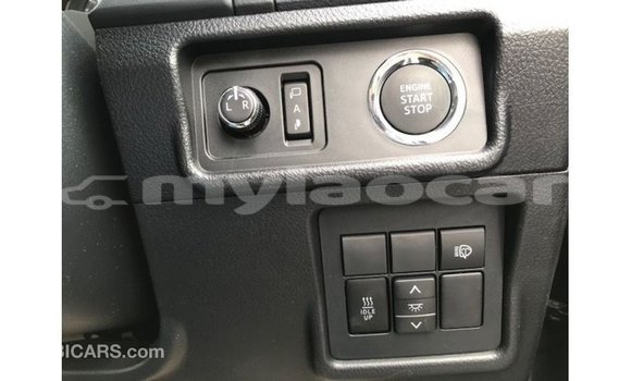 Acheter Import Voiture Toyota Prado Autre à Import - Dubai, Attapeu Province Acheter Import Voiture Toyota Prado Autre à Import - Dubai, Attapeu Province