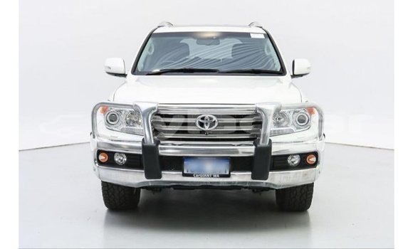 Buy Import Toyota Land Cruiser White Car in Import - Dubai in Attapeu Province Buy Import Toyota Land Cruiser White Car in Import - Dubai in Attapeu Province