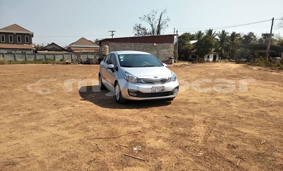 Buy Used Kia Rio Silver Car in Vientiane in Vientiane Province Buy Used Kia Rio Silver Car in Vientiane in Vientiane Province