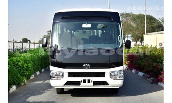 Acheter Import Voiture Toyota Coaster Blanc à Import - Dubai, Attapeu Province Acheter Import Voiture Toyota Coaster Blanc à Import - Dubai, Attapeu Province