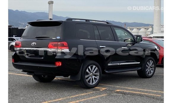Acheter Import Voiture Toyota Land Cruiser Noir à Import - Dubai, Attapeu Province Acheter Import Voiture Toyota Land Cruiser Noir à Import - Dubai, Attapeu Province