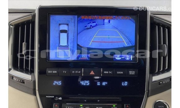 Acheter Import Voiture Toyota Land Cruiser Noir à Import - Dubai, Attapeu Province Acheter Import Voiture Toyota Land Cruiser Noir à Import - Dubai, Attapeu Province