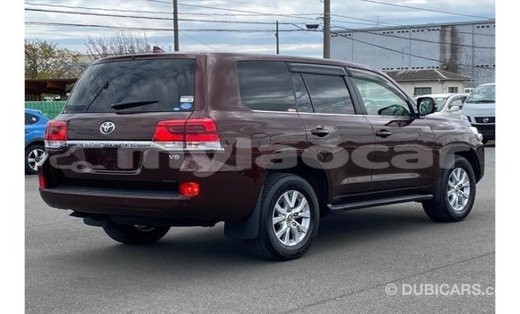 Acheter Import Voiture Toyota Land Cruiser Rouge à Import - Dubai, Attapeu Province Acheter Import Voiture Toyota Land Cruiser Rouge à Import - Dubai, Attapeu Province