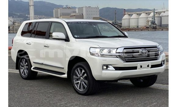 Buy Import Toyota Land Cruiser White Car in Import - Dubai in Attapeu Province Buy Import Toyota Land Cruiser White Car in Import - Dubai in Attapeu Province