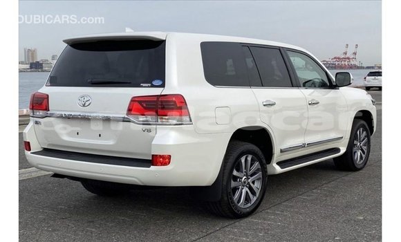Buy Import Toyota Land Cruiser White Car in Import - Dubai in Attapeu Province Buy Import Toyota Land Cruiser White Car in Import - Dubai in Attapeu Province